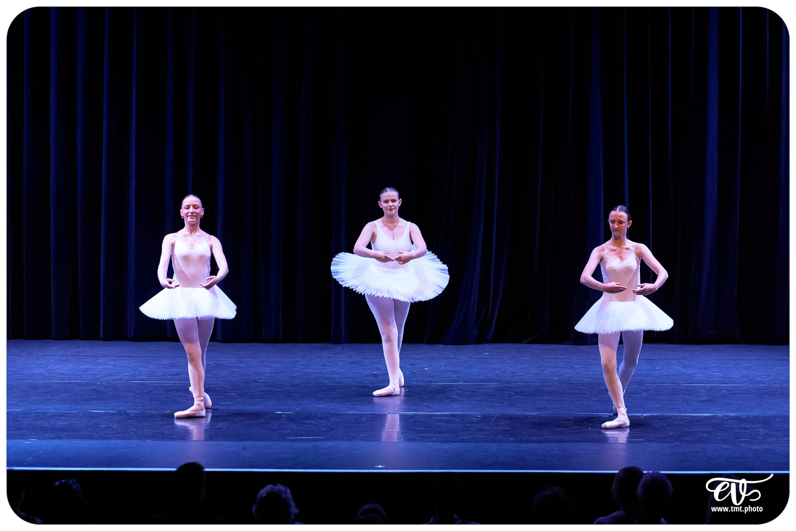 ECOLE DE DANSE CÉCILE ADAMOW